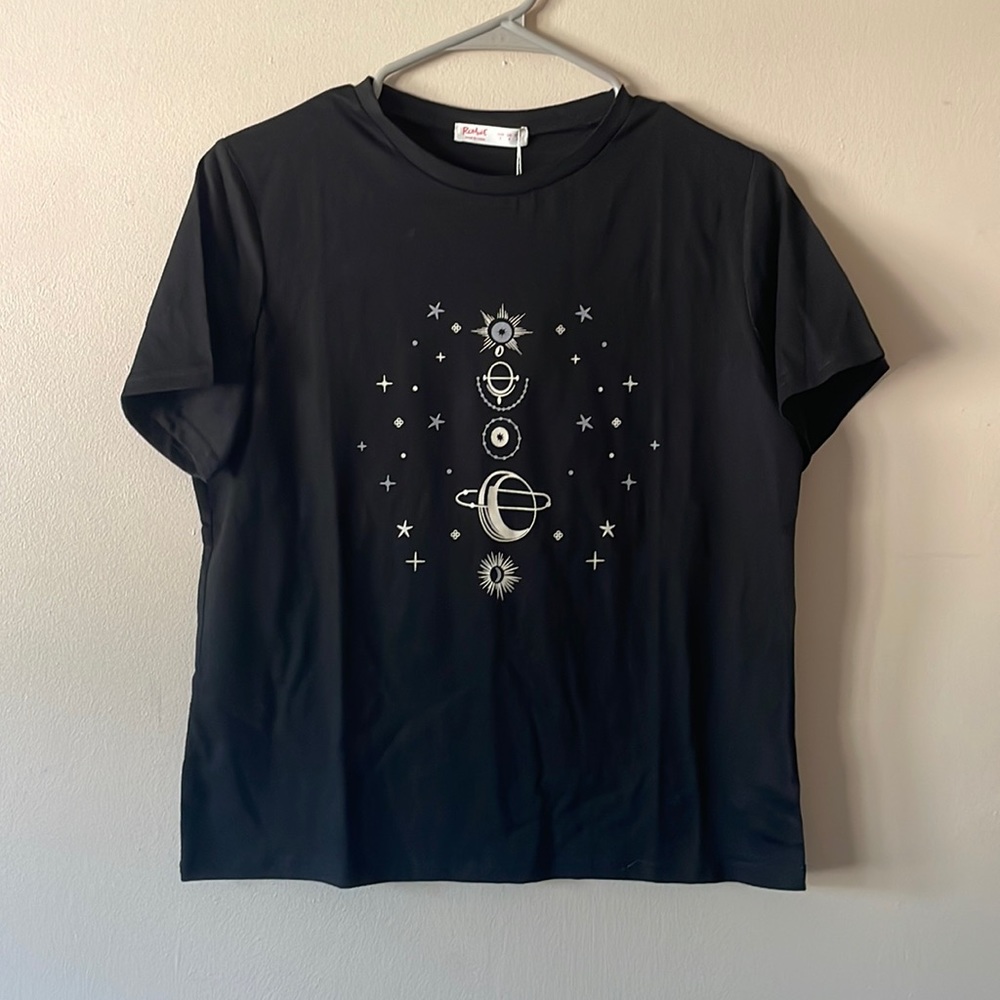 Romwe black stars and planet tshirt